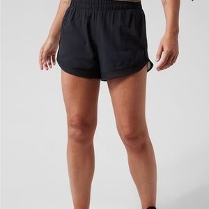 Athleta High Rise Mesh Racer Run Short